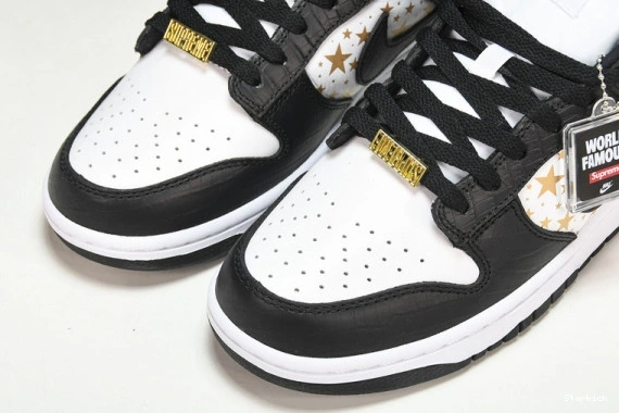  Black DH3228-102 Supreme Stars SB Low Dunk Nike 1213